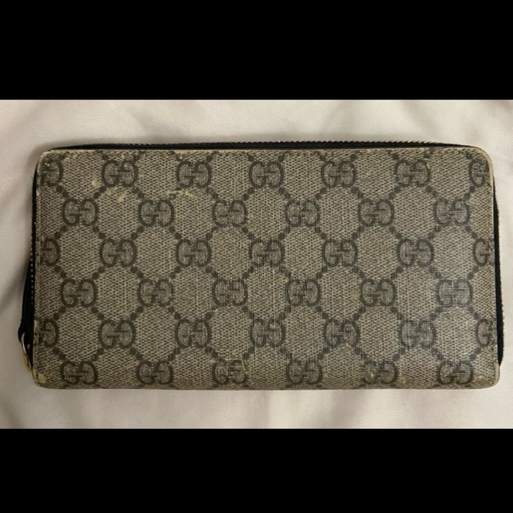 Gucci Beige/Brown GG Zip-Around Wallet - Picture 2 of 8